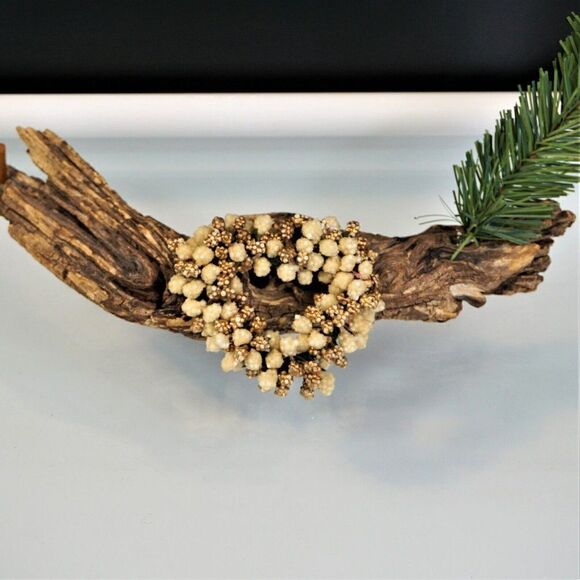 Christmas Candle Ring Frosted Gold Glitter Heart Shaped Holiday Decor - Picture 2 of 5